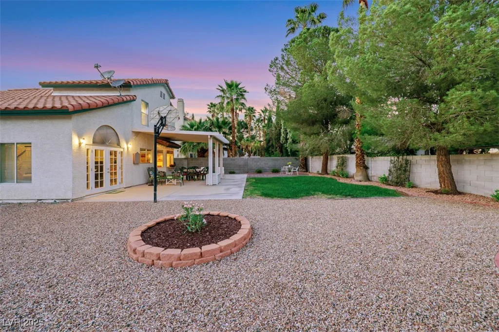 8388 Brad Oaks, Las Vegas, NV 89123