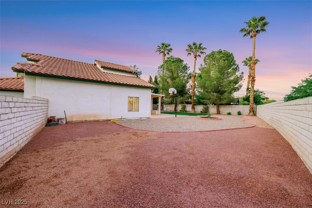 8388 Brad Oaks, Las Vegas, NV 89123