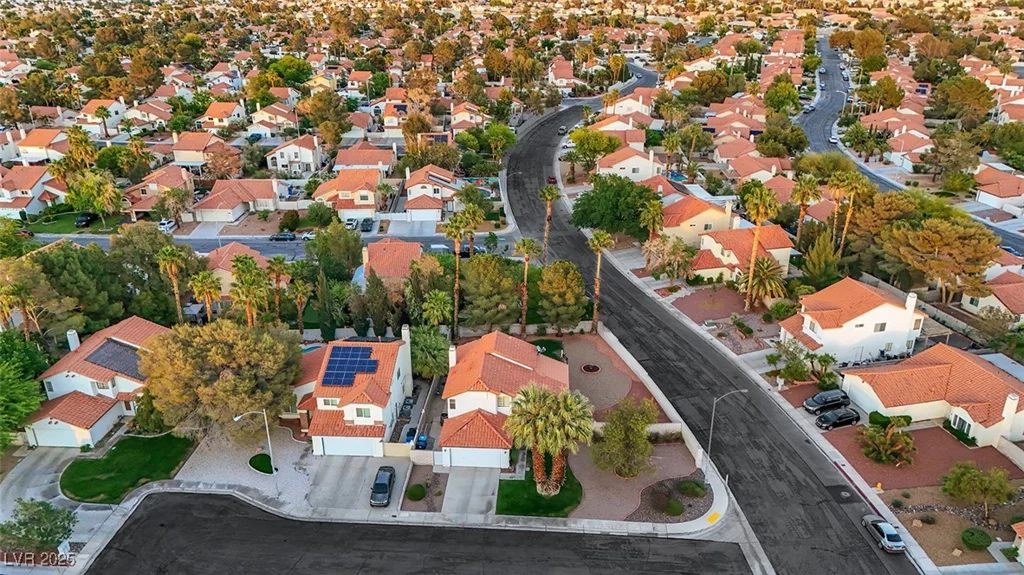 8388 Brad Oaks, Las Vegas, NV 89123