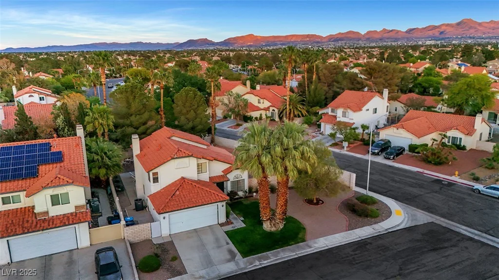 8388 Brad Oaks, Las Vegas, NV 89123