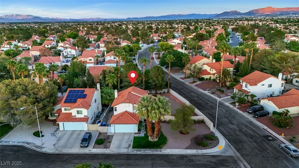 8388 Brad Oaks, Las Vegas, NV 89123