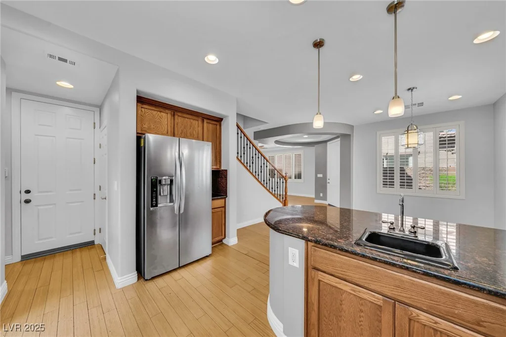 2432 Granada Bluff, Las Vegas, NV 89135