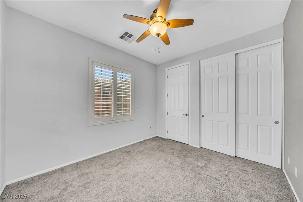 2432 Granada Bluff, Las Vegas, NV 89135
