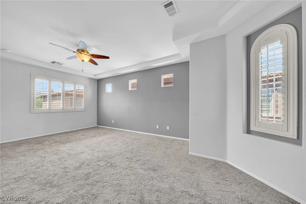 2432 Granada Bluff, Las Vegas, NV 89135