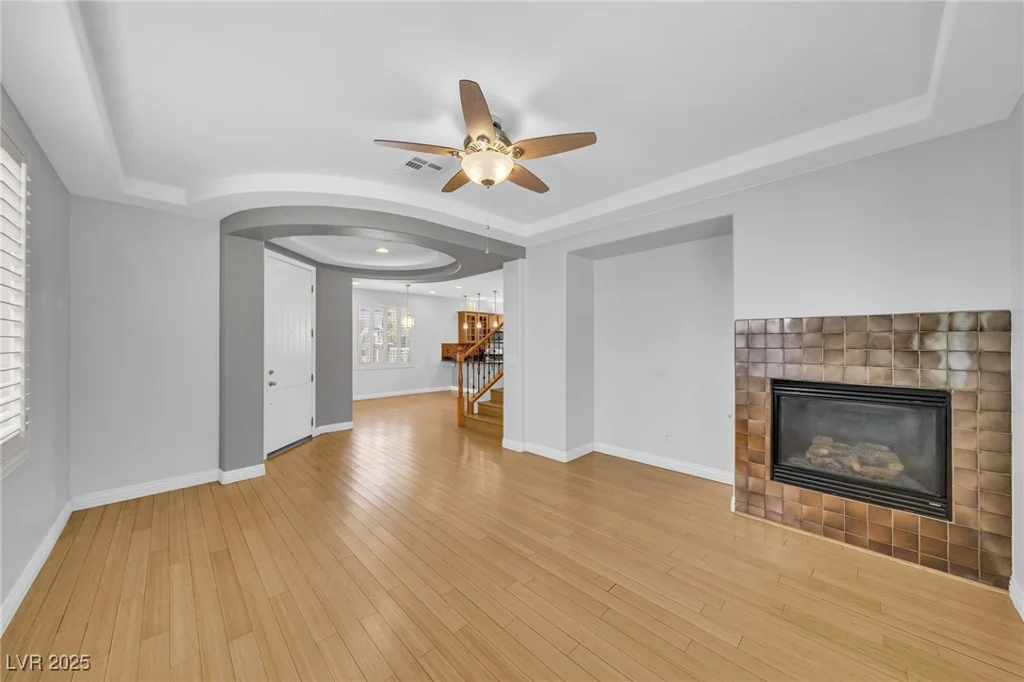 2432 Granada Bluff, Las Vegas, NV 89135