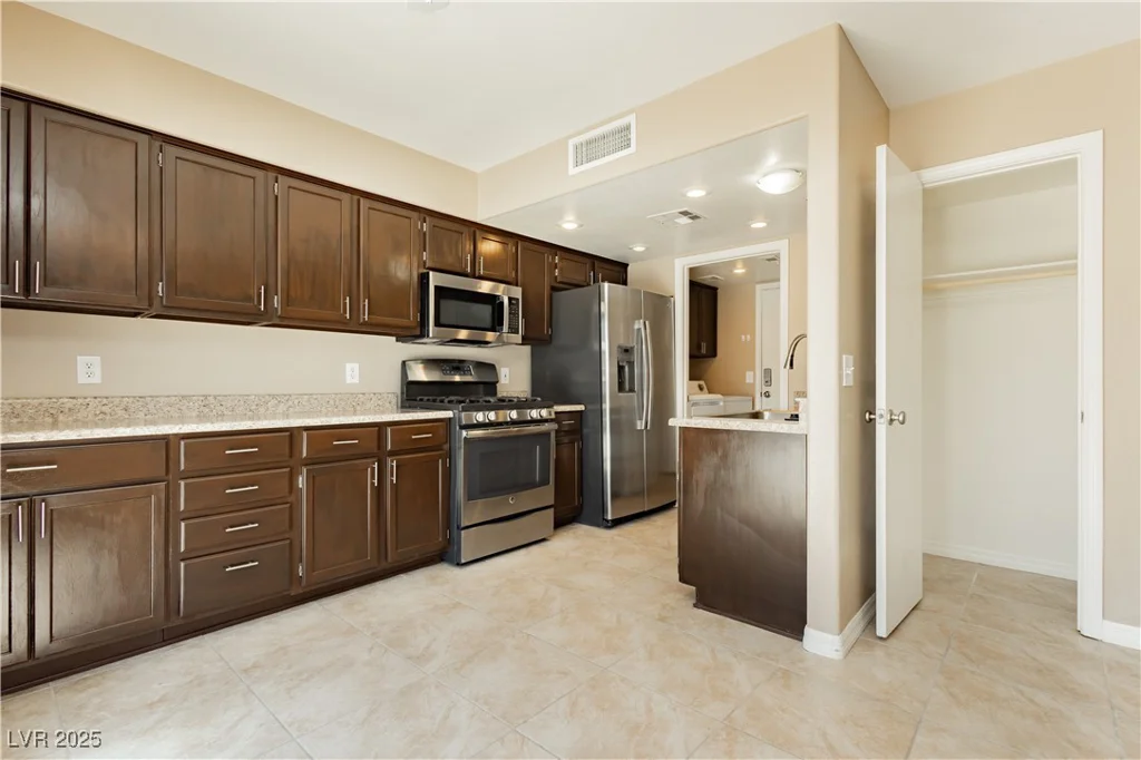 795 Kiska, Las Vegas, NV 89123