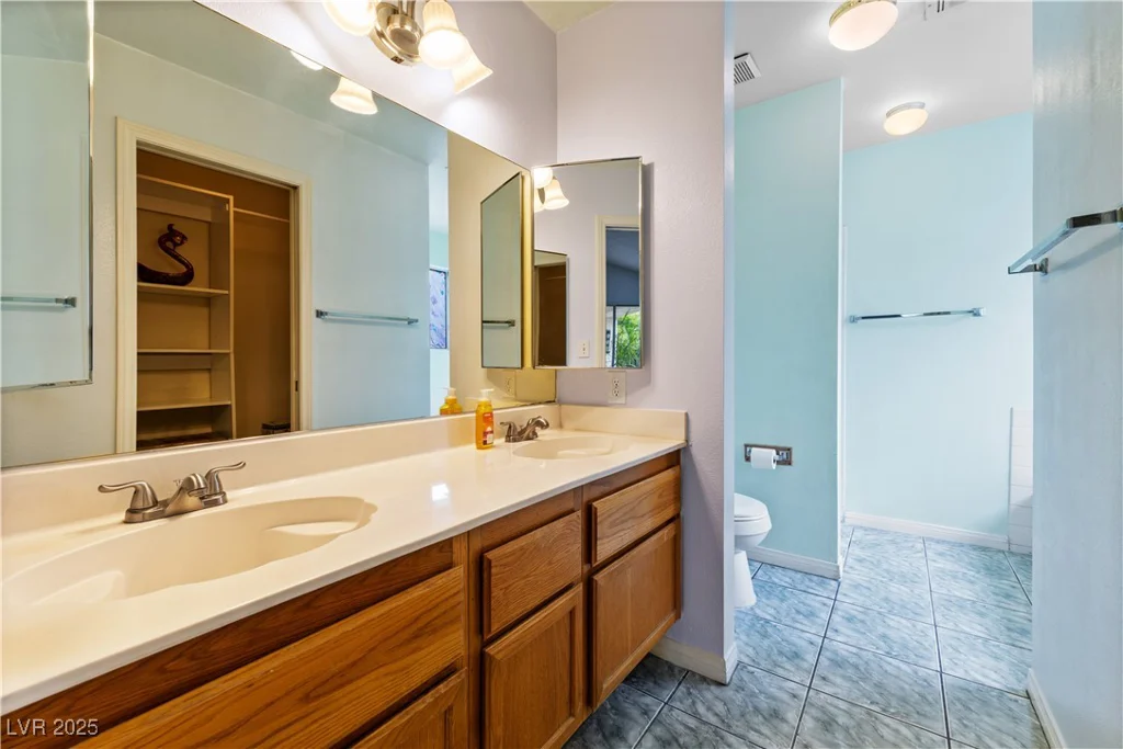 2837 Du Barry Manor, Las Vegas, NV 89108