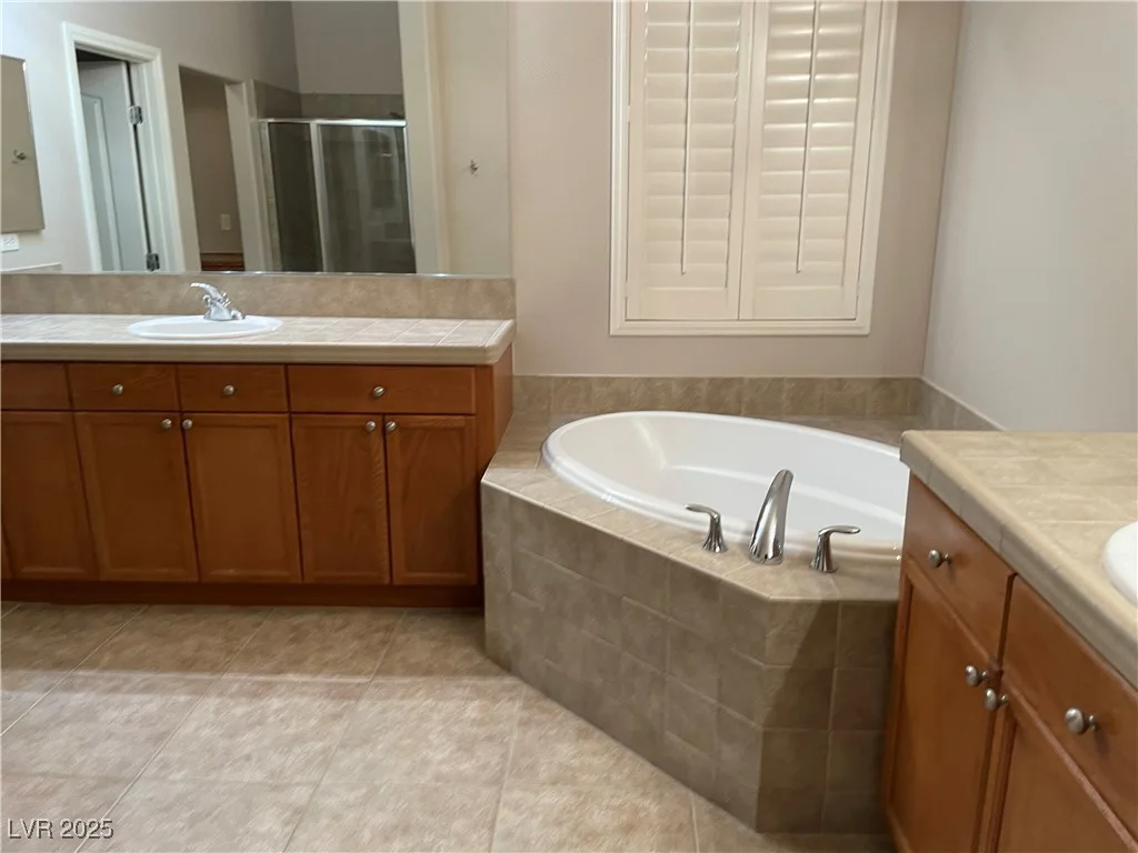 4121 Erinbird, North Las Vegas, NV 89084