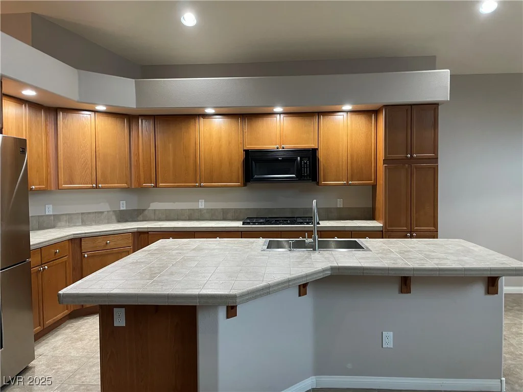 4121 Erinbird, North Las Vegas, NV 89084