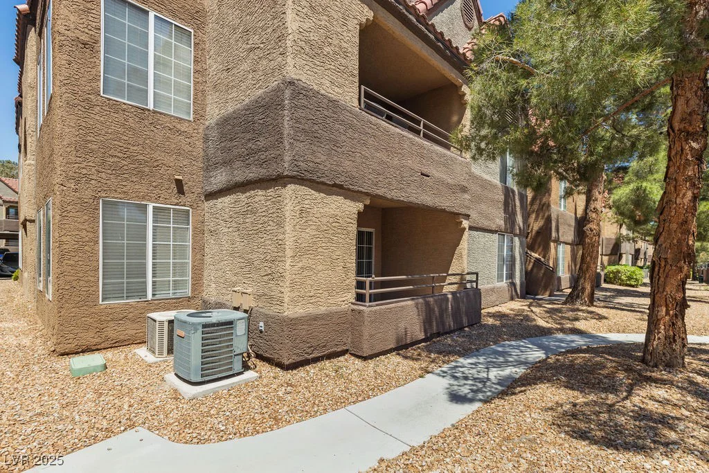 2200 Fort Apache, Las Vegas, NV 89117