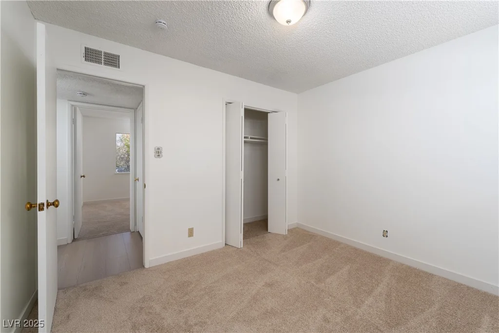6121 Iris, Las Vegas, NV 89107