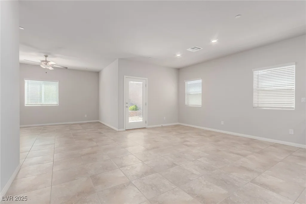 10257 Sequoia Falls, Las Vegas, NV 89149