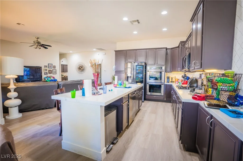10391 Avebury Manor, Las Vegas, NV 89135