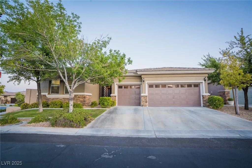 10391 Avebury Manor, Las Vegas, NV 89135