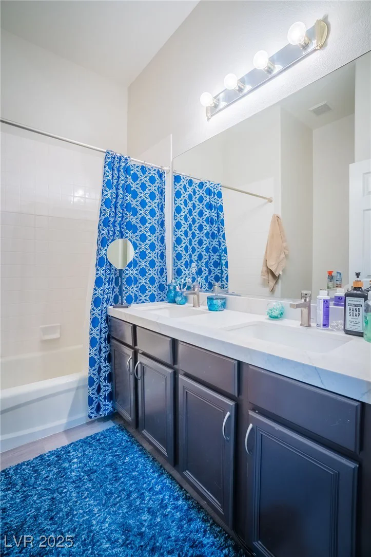 10391 Avebury Manor, Las Vegas, NV 89135