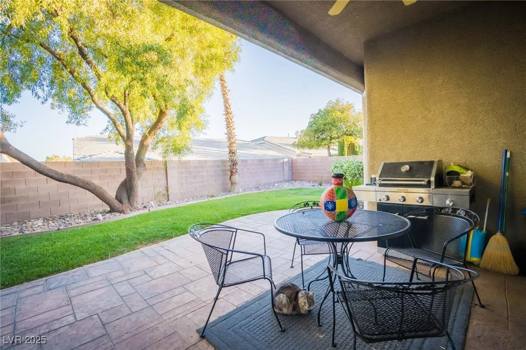 10391 Avebury Manor, Las Vegas, NV 89135