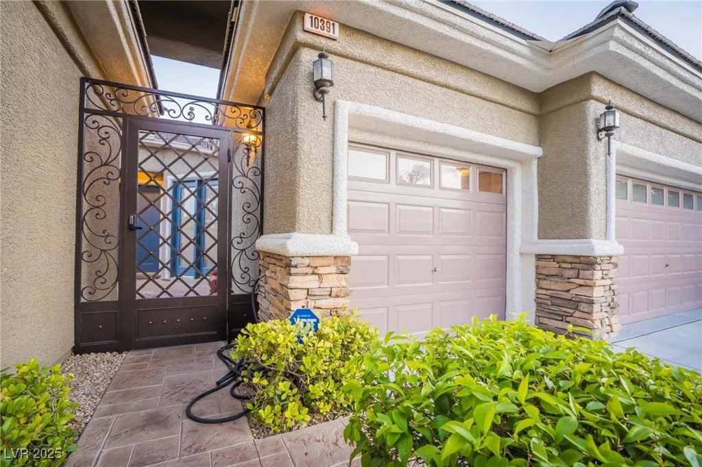 10391 Avebury Manor, Las Vegas, NV 89135