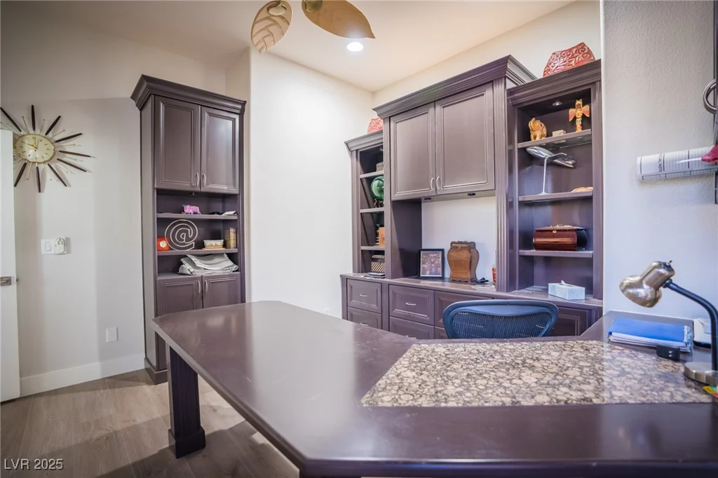 10391 Avebury Manor, Las Vegas, NV 89135