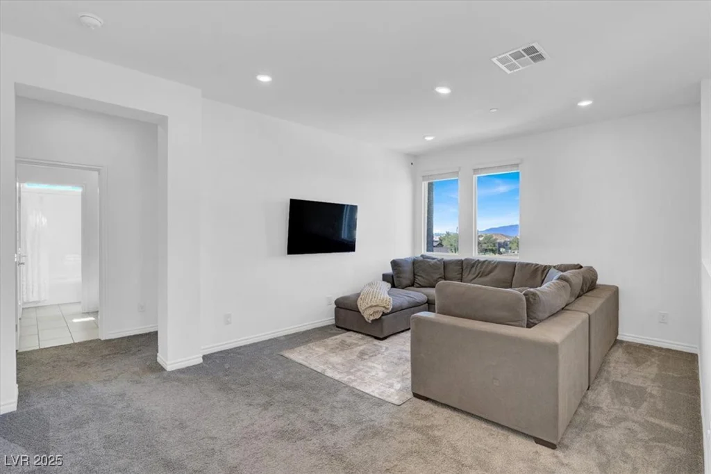 1297 Ventura Cliffs, Henderson, NV 89012
