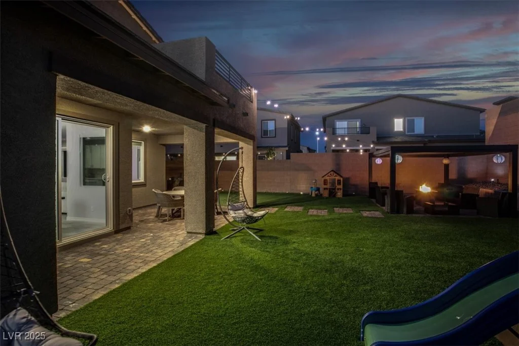 1297 Ventura Cliffs, Henderson, NV 89012