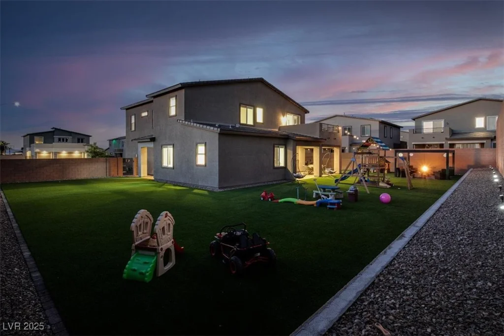 1297 Ventura Cliffs, Henderson, NV 89012