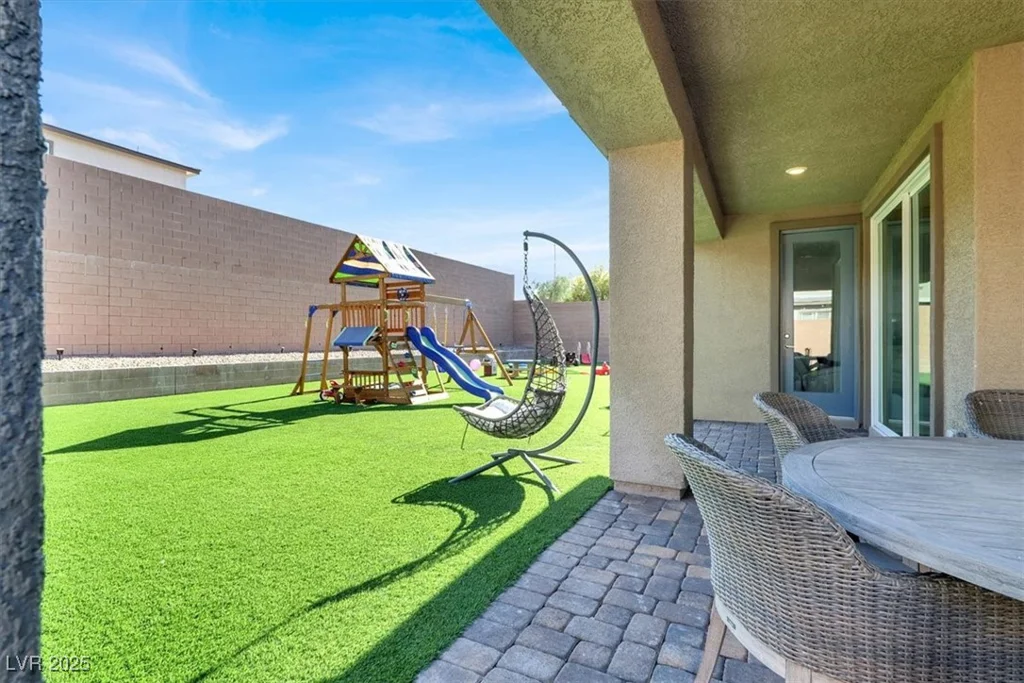 1297 Ventura Cliffs, Henderson, NV 89012