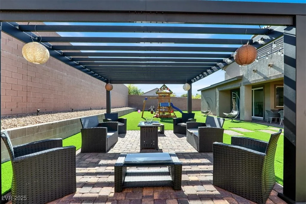 1297 Ventura Cliffs, Henderson, NV 89012