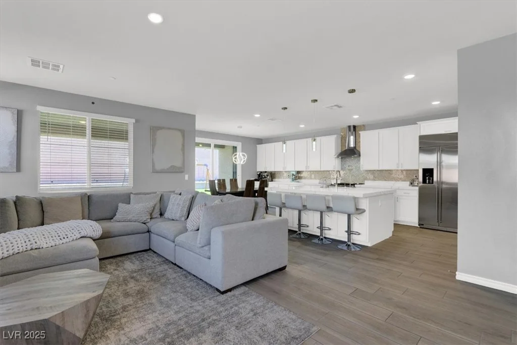 1297 Ventura Cliffs, Henderson, NV 89012