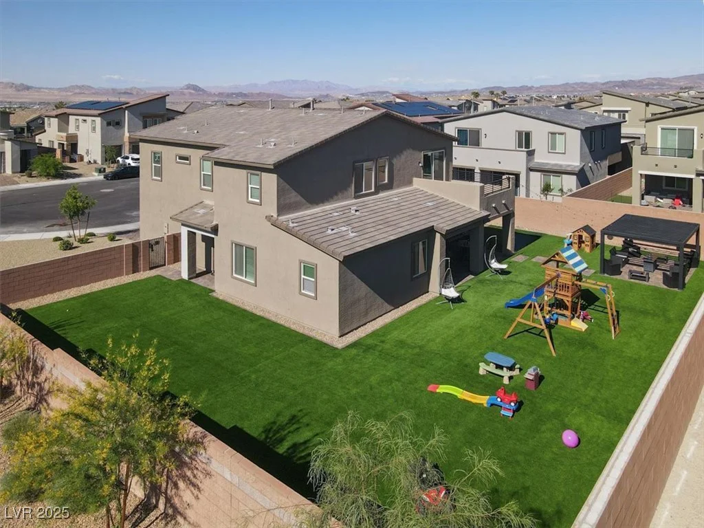 1297 Ventura Cliffs, Henderson, NV 89012