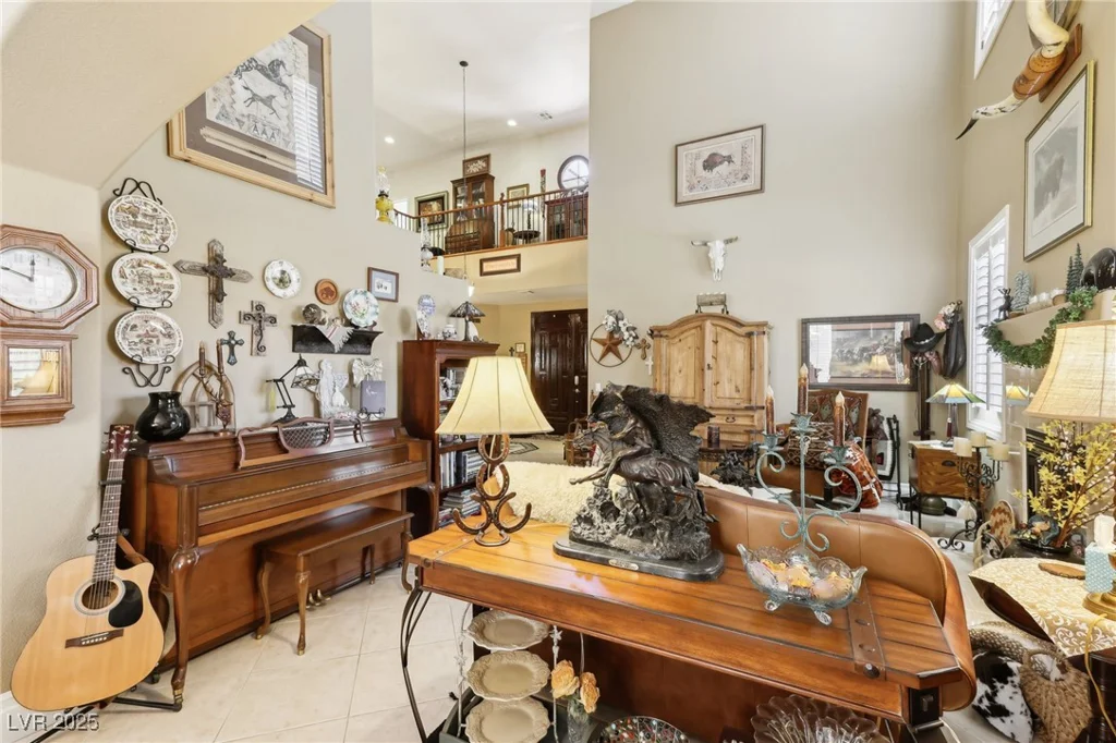 7301 Heggie, Las Vegas, NV 89131