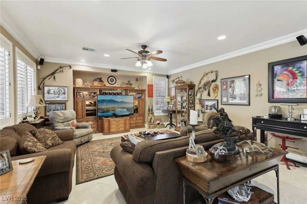 7301 Heggie, Las Vegas, NV 89131