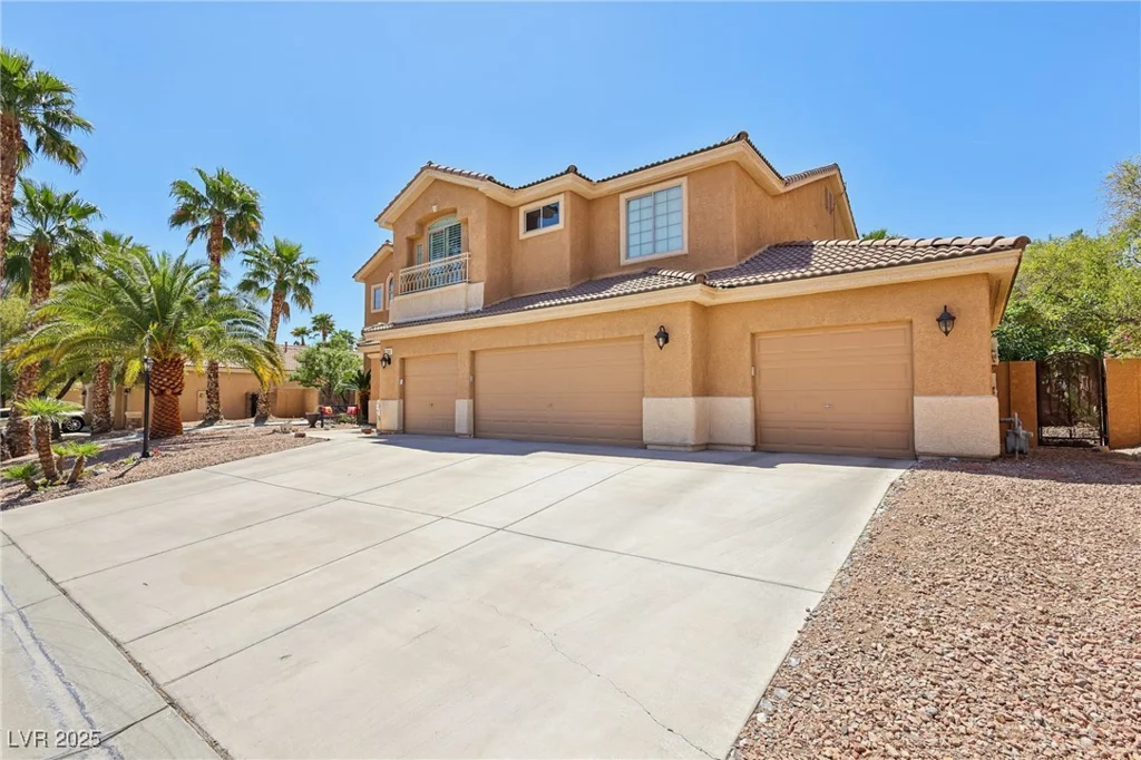 7301 Heggie, Las Vegas, NV 89131