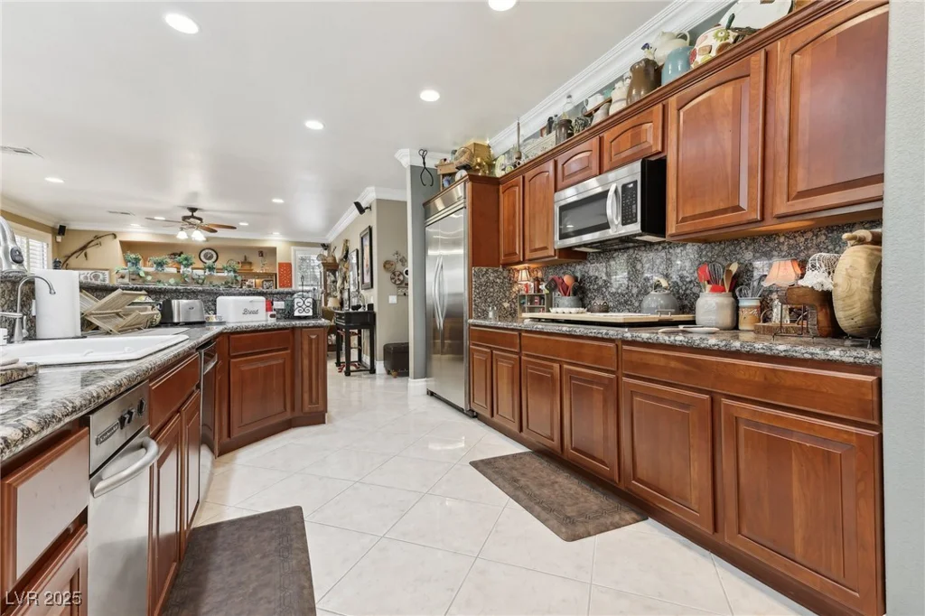 7301 Heggie, Las Vegas, NV 89131