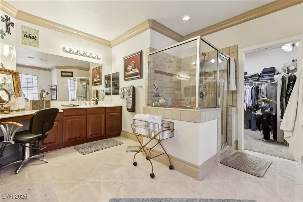 7301 Heggie, Las Vegas, NV 89131