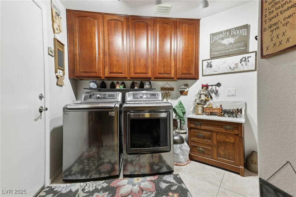 7301 Heggie, Las Vegas, NV 89131