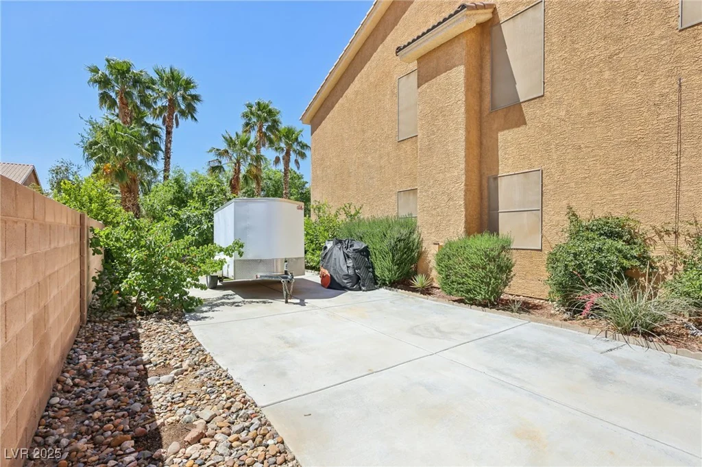 7301 Heggie, Las Vegas, NV 89131