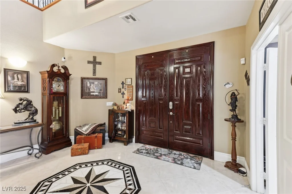 7301 Heggie, Las Vegas, NV 89131
