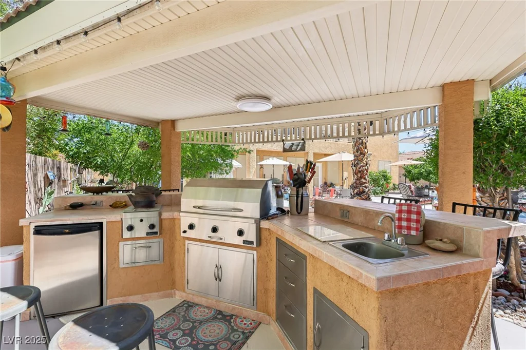 7301 Heggie, Las Vegas, NV 89131