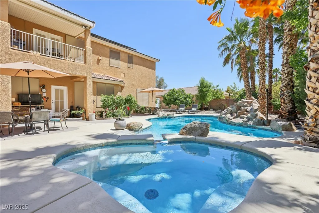 7301 Heggie, Las Vegas, NV 89131