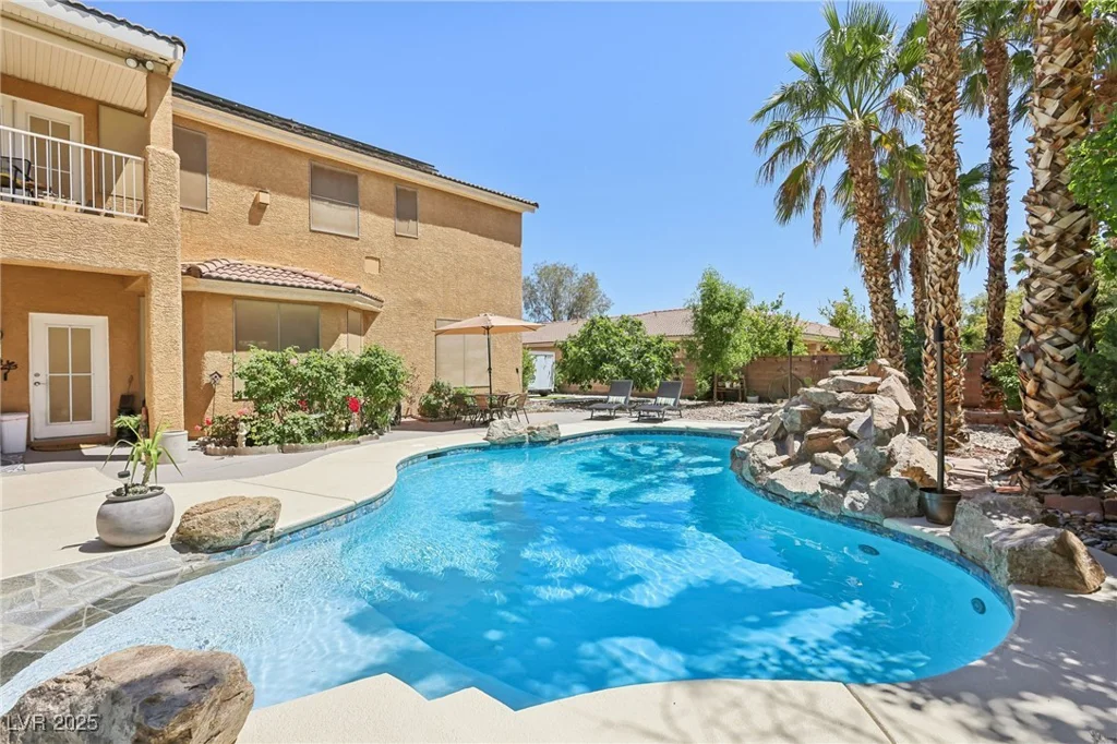 7301 Heggie, Las Vegas, NV 89131