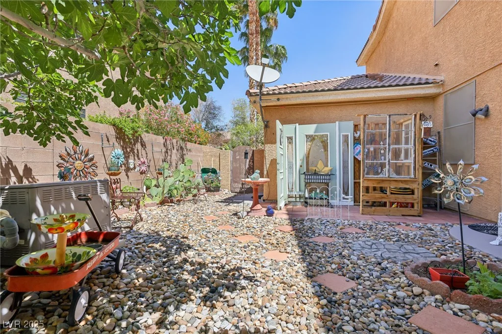 7301 Heggie, Las Vegas, NV 89131