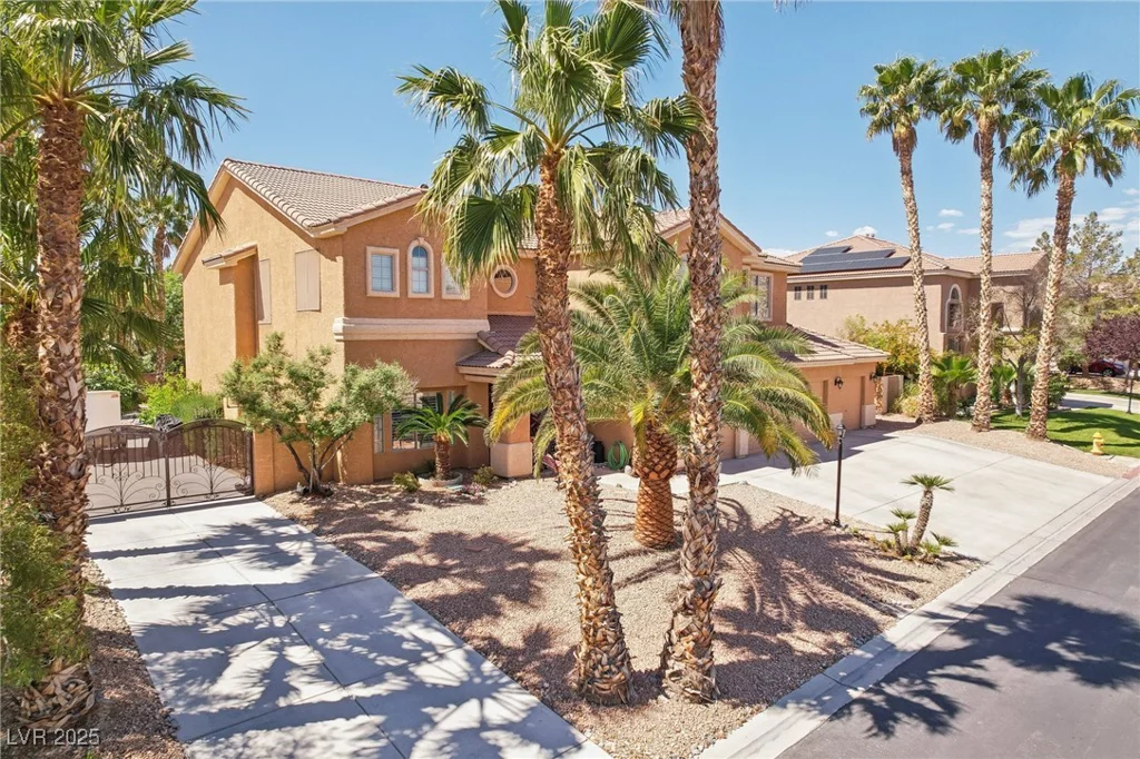 7301 Heggie, Las Vegas, NV 89131
