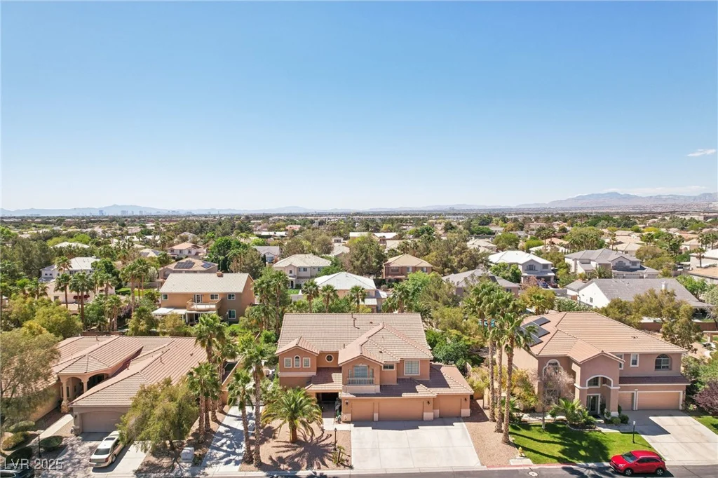 7301 Heggie, Las Vegas, NV 89131
