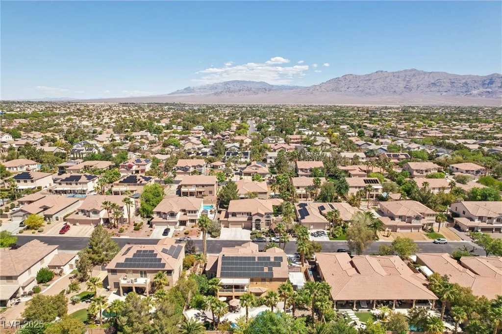 7301 Heggie, Las Vegas, NV 89131