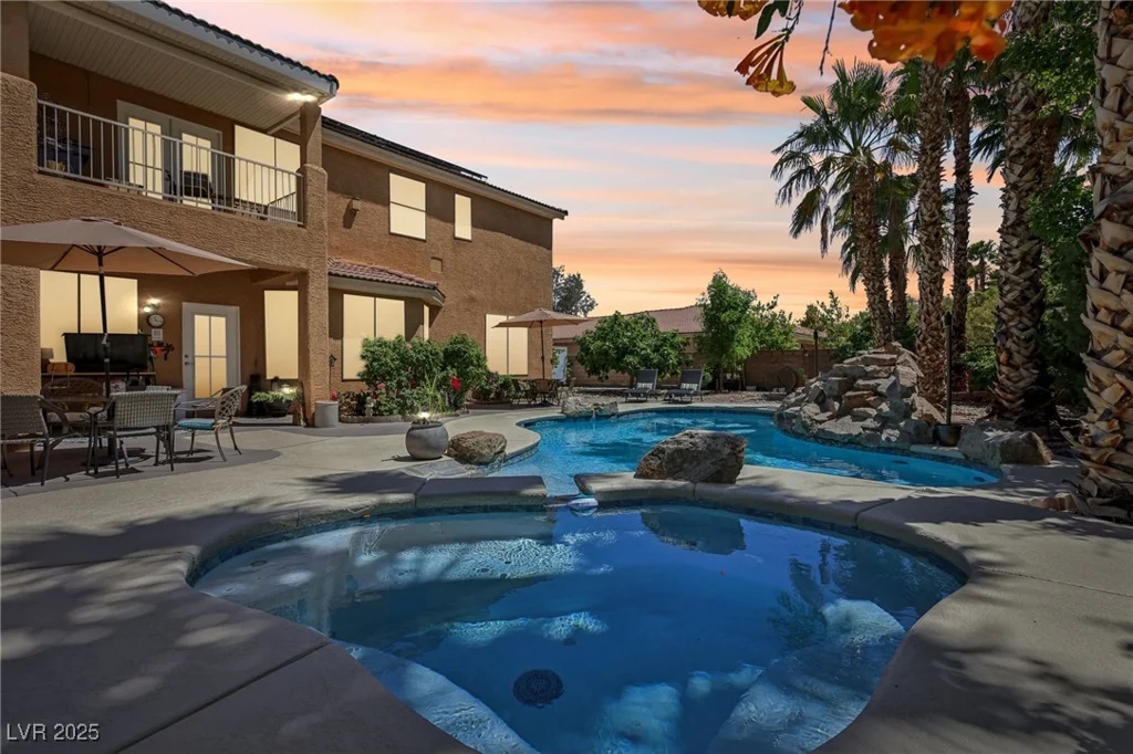 7301 Heggie, Las Vegas, NV 89131
