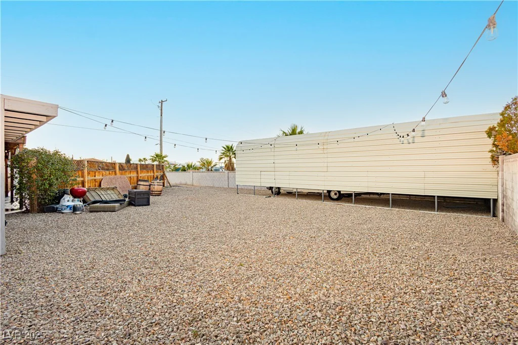 200 Desert Rose, Henderson, NV 89015