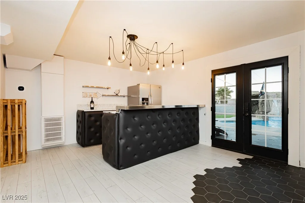 200 Desert Rose, Henderson, NV 89015