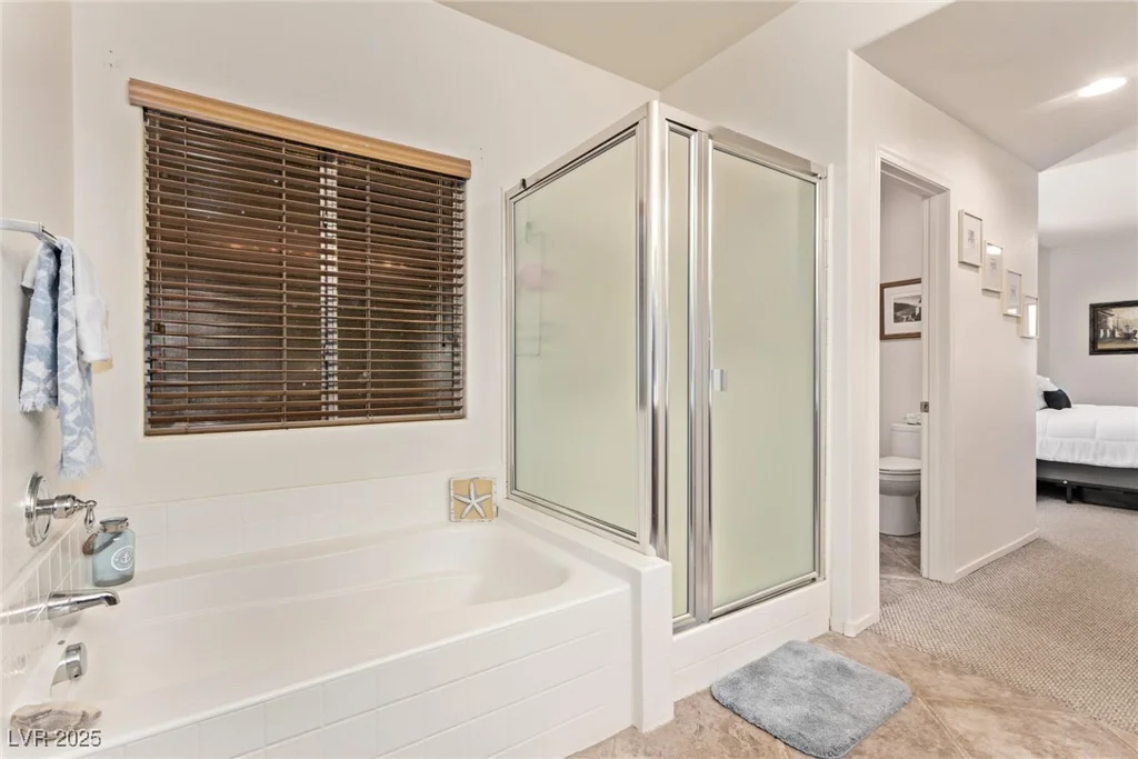 6617 Johnny Love, North Las Vegas, NV 89086
