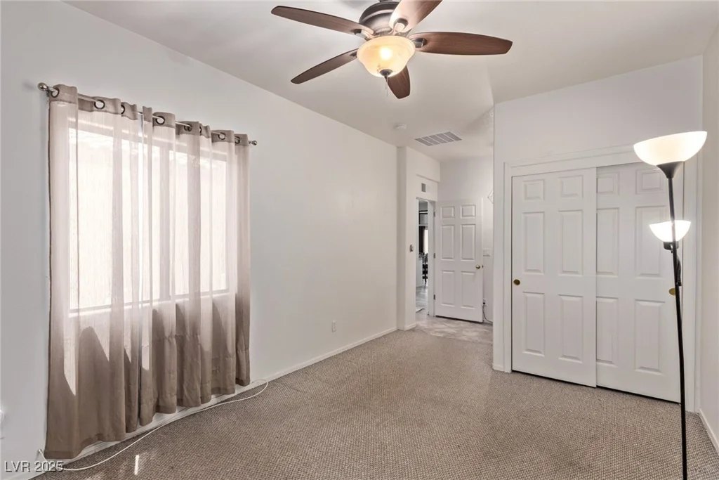 6617 Johnny Love, North Las Vegas, NV 89086
