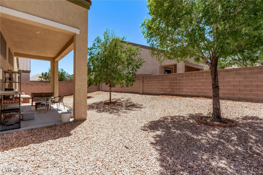 6617 Johnny Love, North Las Vegas, NV 89086